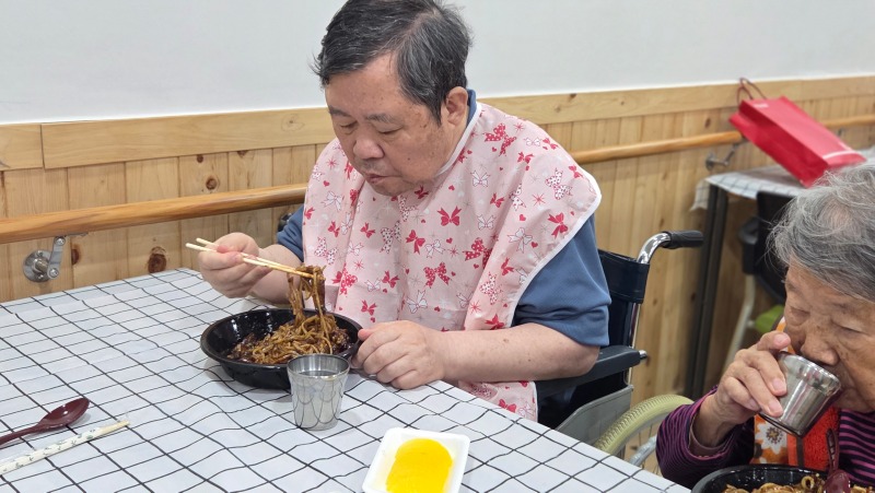 KakaoTalk_20260415_163555434_03.jpg